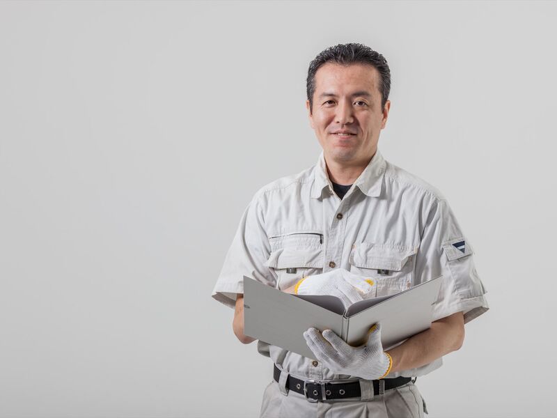 作業服の男性